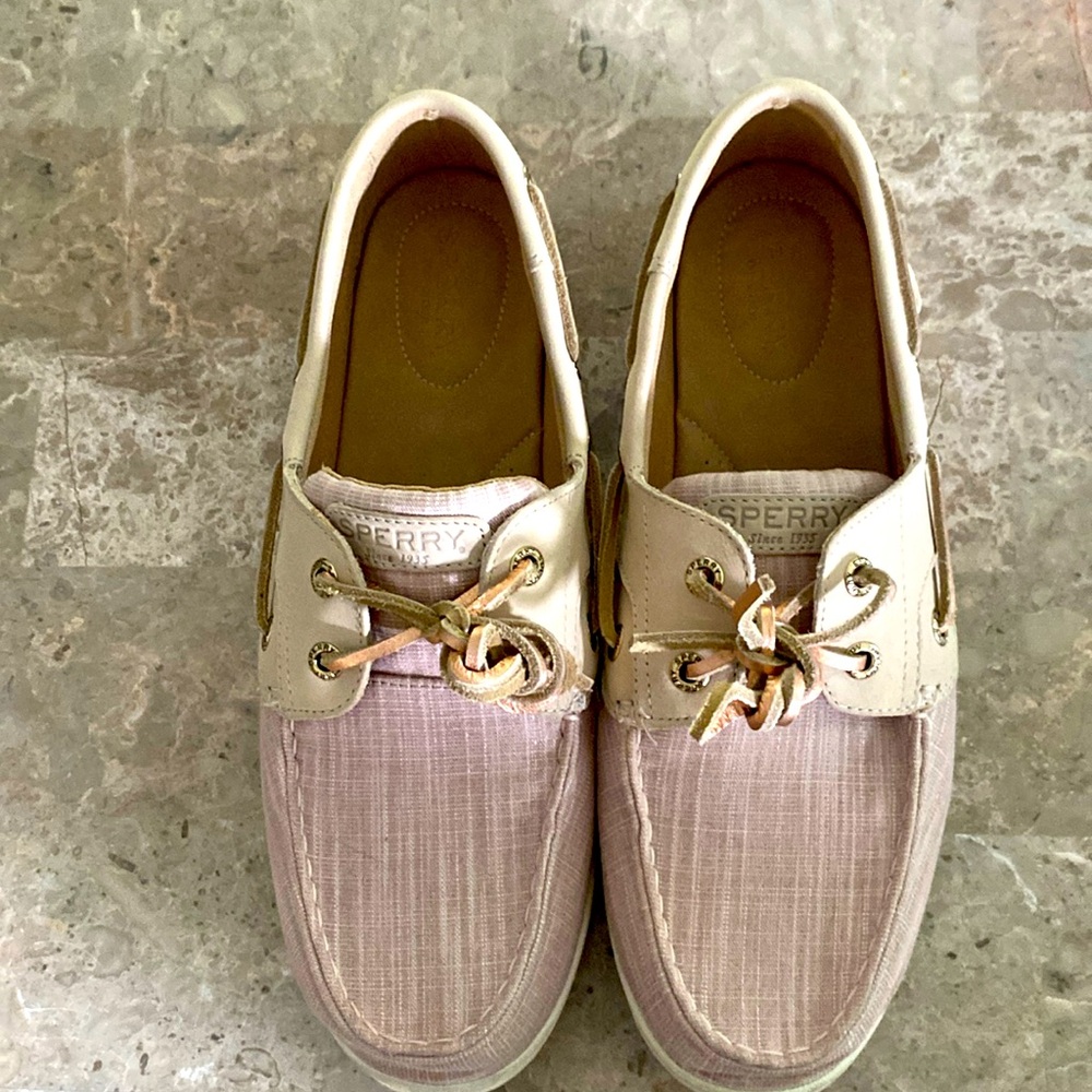 Pink Sperry boat shoes-size 9.5